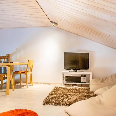 Nilikuru E 12 By Interhome